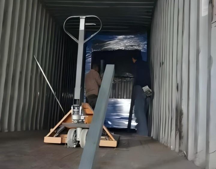 container loading for fluidized bed equipment