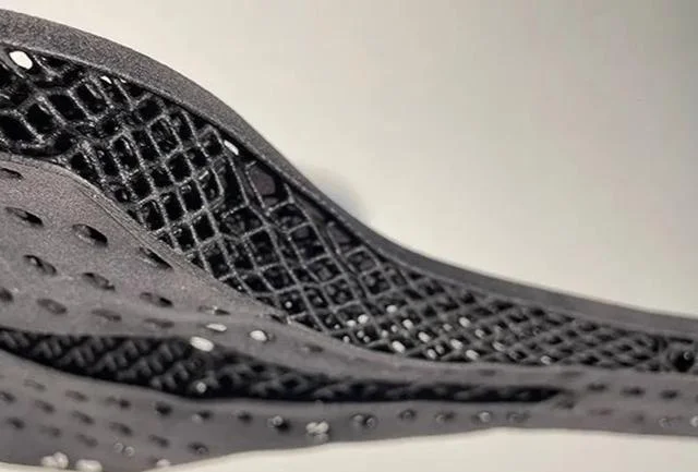 Design of 3D printed saddle - lattice structure